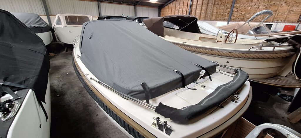 9dc986d9-2978-4378-a9e0-3f56273f329d